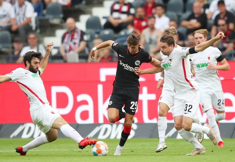 Số liệu thống kê thành tích gần đây của Eintracht Frankfurt và Augsburg